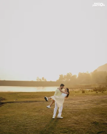 Love in the Wild photo 4