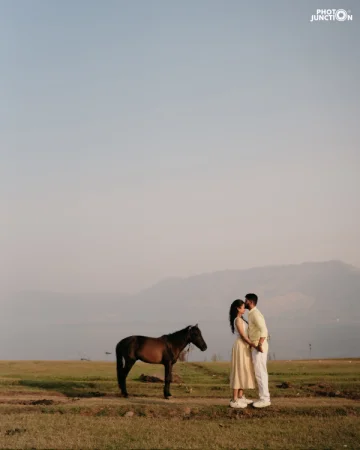 Love in the Wild photo 19